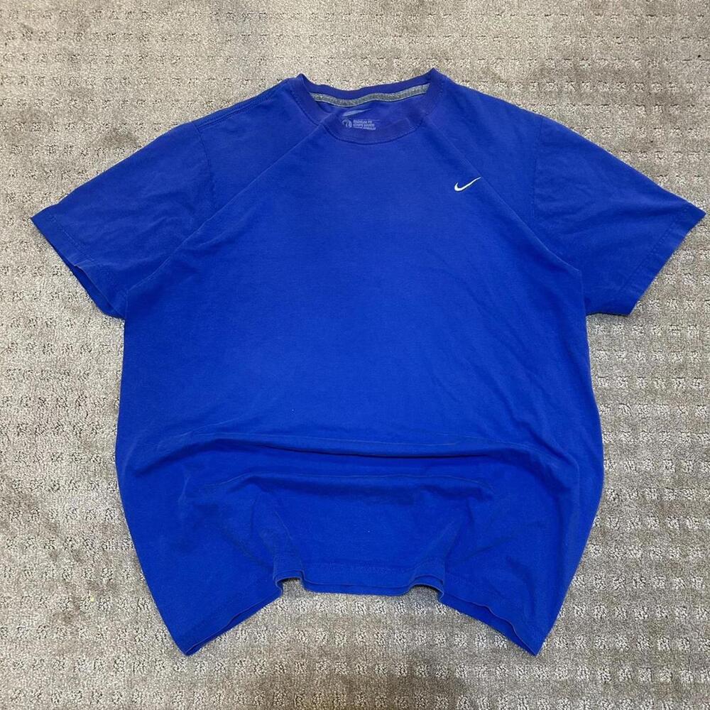 Blue Nike tee